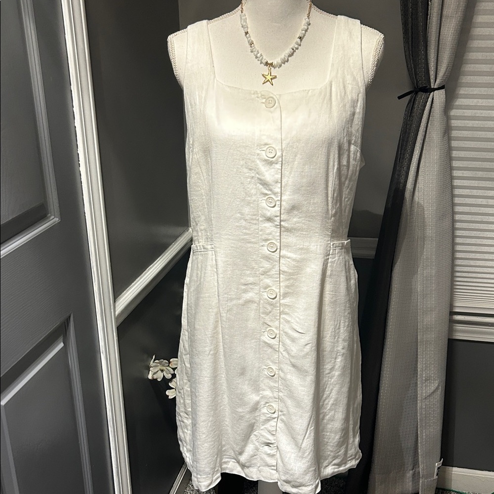 Sleeveless White Button-Down Dress linen